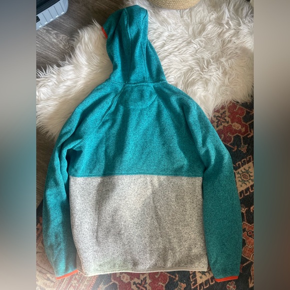 L.L Bean Snap Pullover like new - Picture 2 of 12
